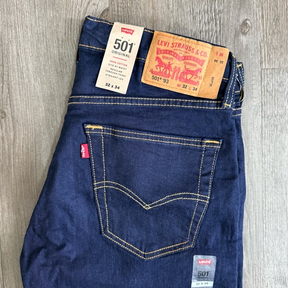 Levi's 501 Original Men's Straight Leg Button Fly Blue Jeans 32 x 34 - Picture 2 of 5
